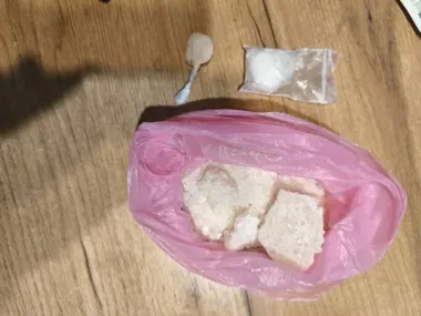 Mówił, że to wszystko - policjanci znaleźli jeszcze jeden pakunek